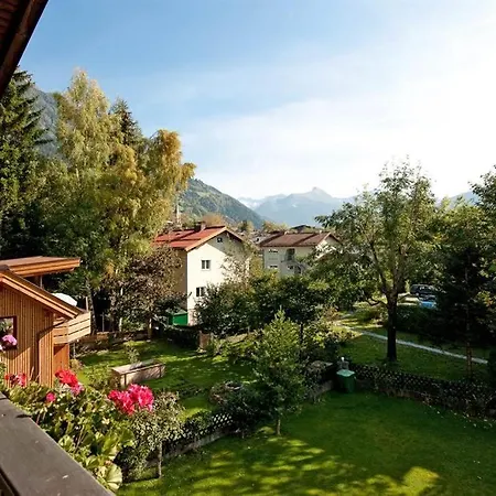 Heidi, Haus