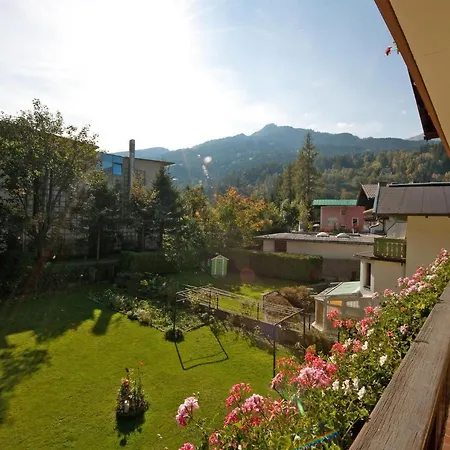 Heidi, Haus *